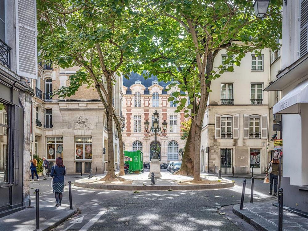 New Modern Saint Germain Latin Quarter Bed and Breakfast París Exterior foto