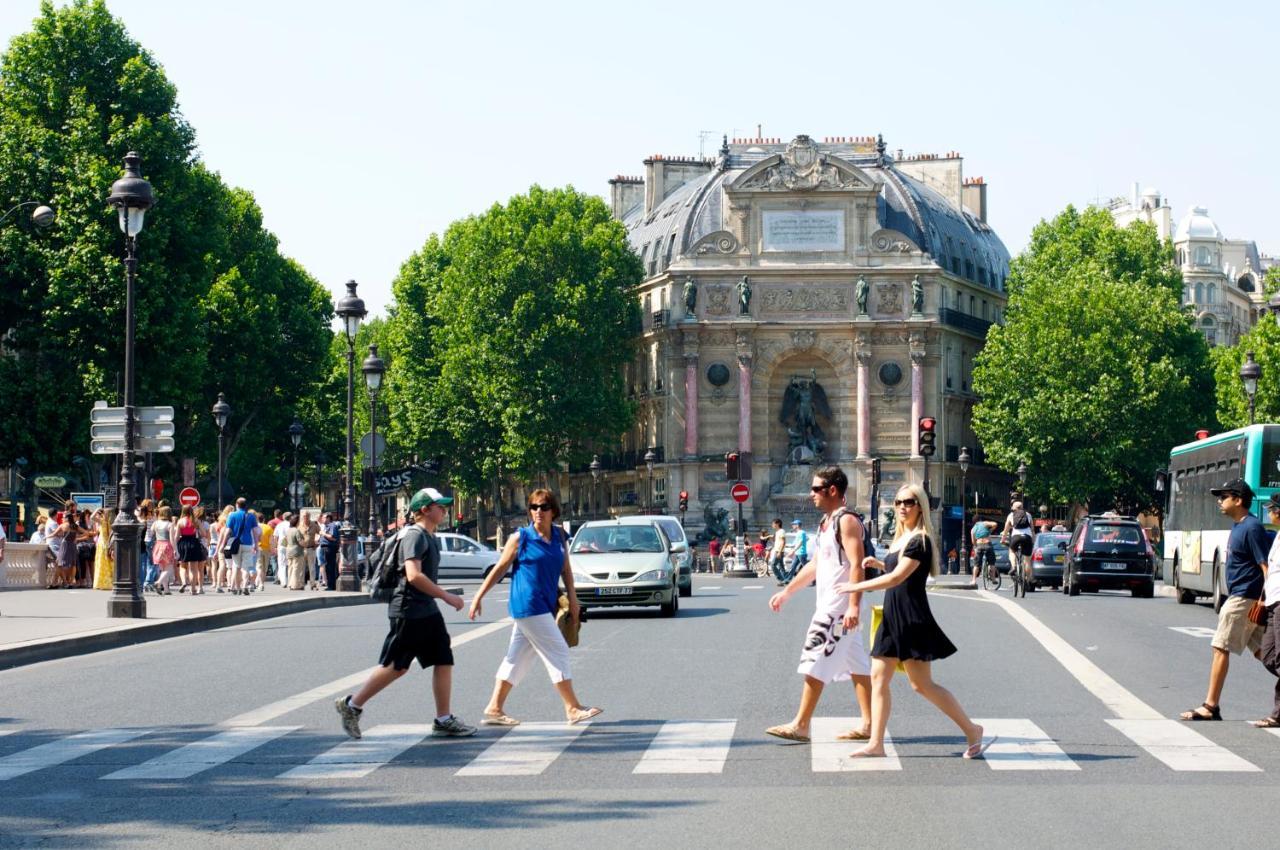 New Modern Saint Germain Latin Quarter Bed and Breakfast París Exterior foto